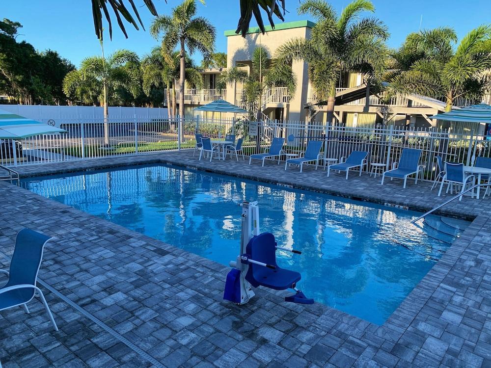 Quality - Sarasota North Bradenton